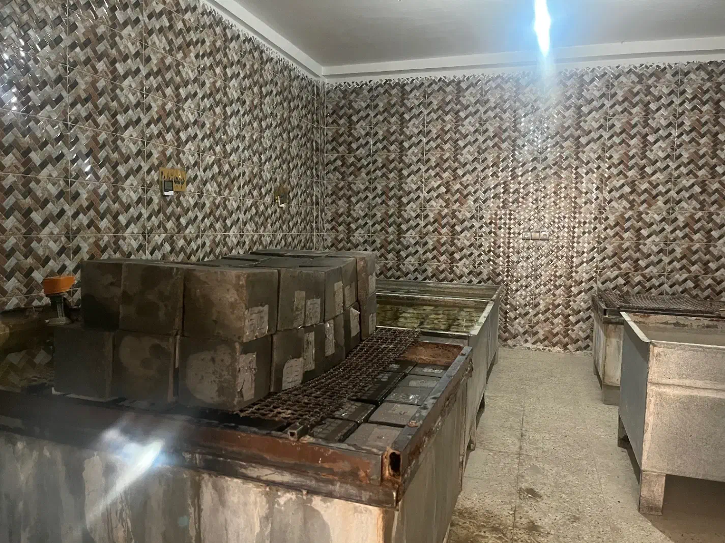 استخدام نمونه گیر ازمایشگاه بتن (مرد)|استخدام معماری، عمران و ساختمانی|شاهین‌شهر, خانه کارگر|دیوار