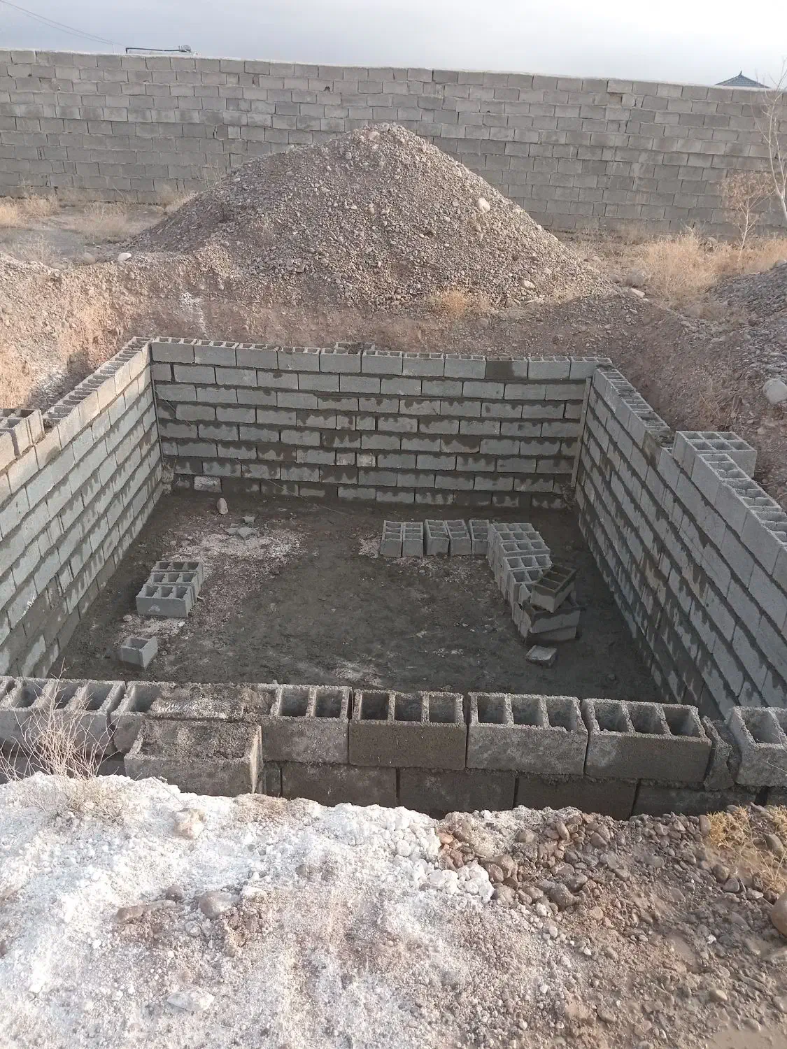 سیمان کاری .سنگ تاوه .موزائیک. جدول|خدمات پیشه و مهارت|گلبهار, نوبهار|دیوار