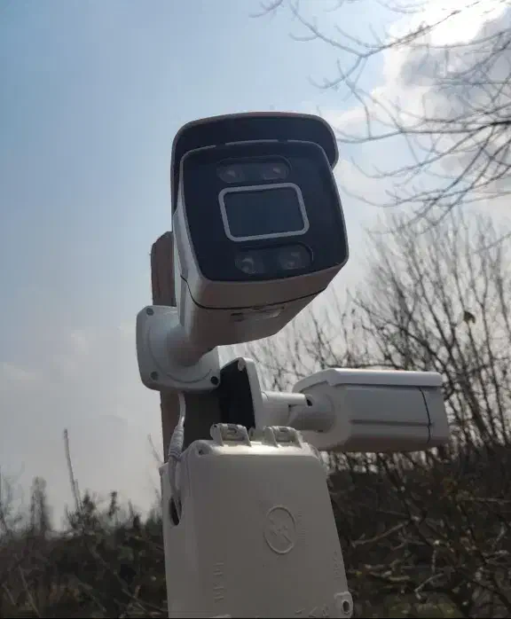 فروش و نصب دوربین مدار بسته و عیب یابی .|خدمات پیشه و مهارت|اراک, |دیوار