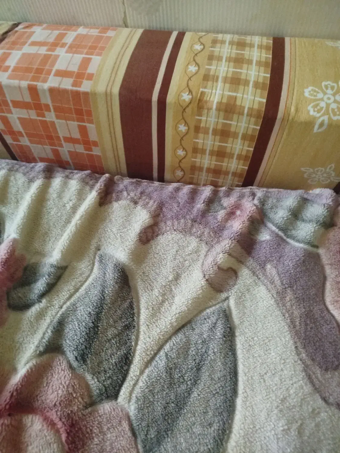 تشک فنری دار|تشک تختخواب|بروجن, |دیوار