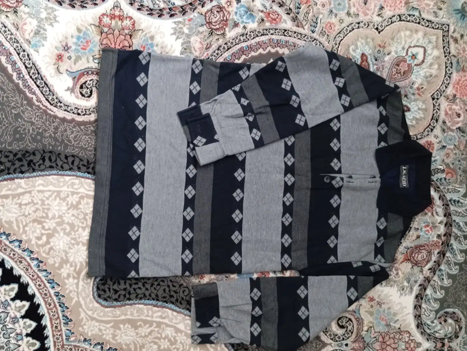 بافت زمستانی و پاییزه|لباس|بیرجند, |دیوار