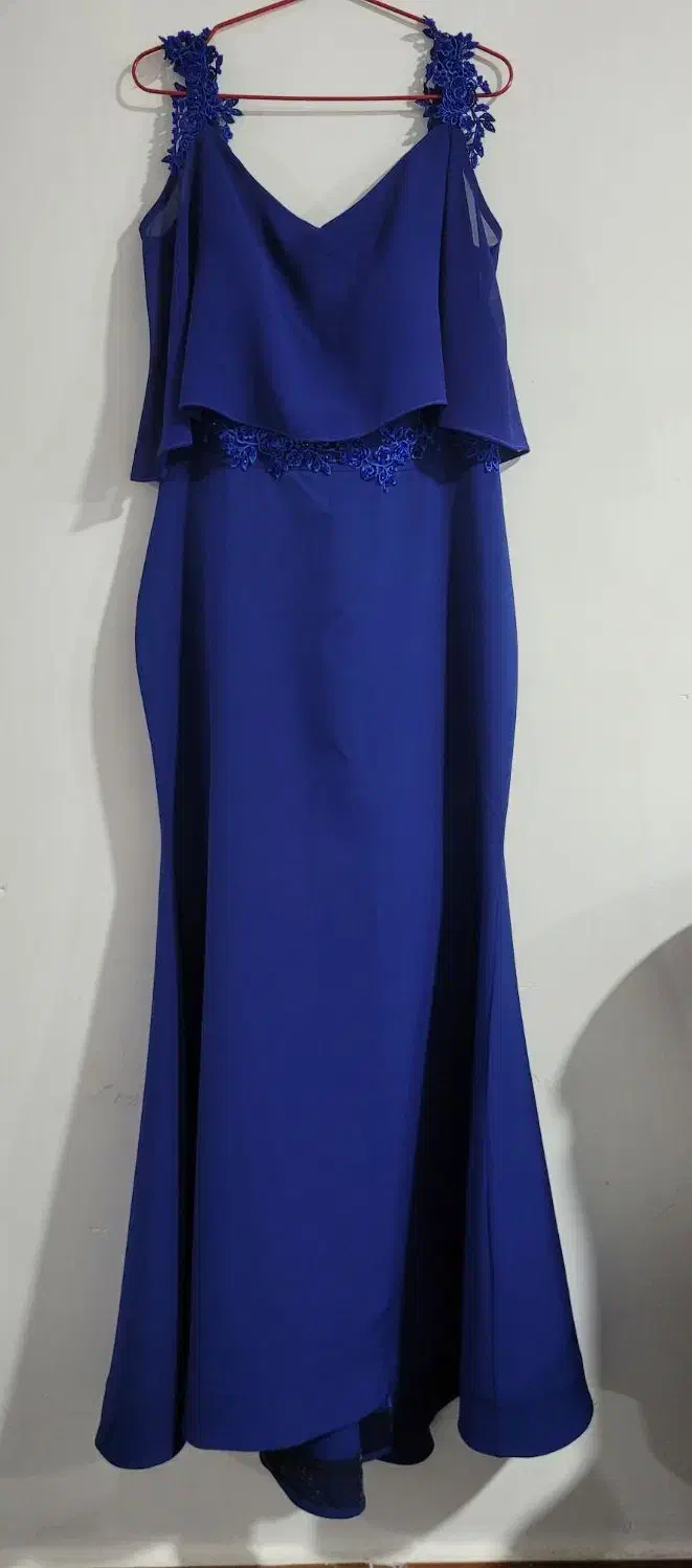 لباس مجلسی|لباس|شوش, |دیوار