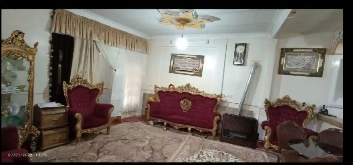 خانه فروشی|فروش خانه و ویلا|قم, زند آباد|دیوار