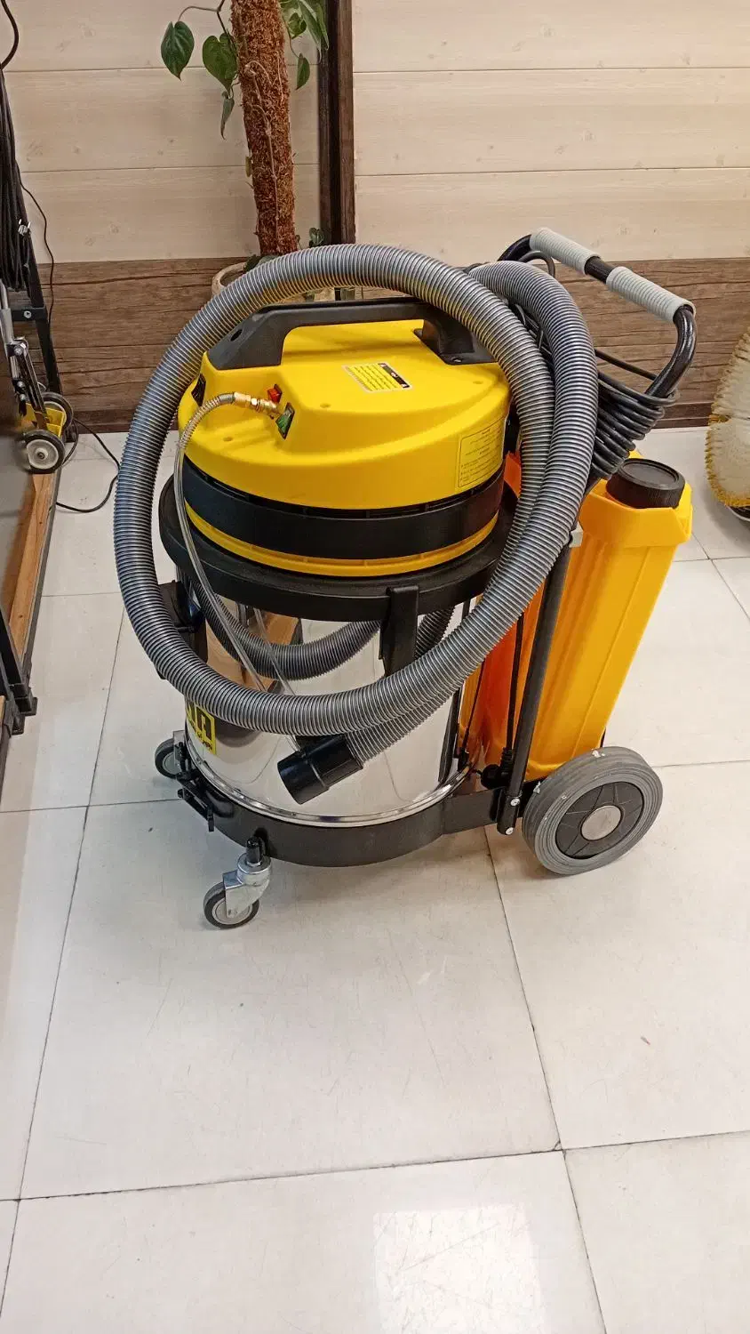 فروش دستگاه مبل شوی صنعتی و موکت شوی چندکاره آنا|ماشینآلات صنعتی|تهران, شیخ هادی|دیوار