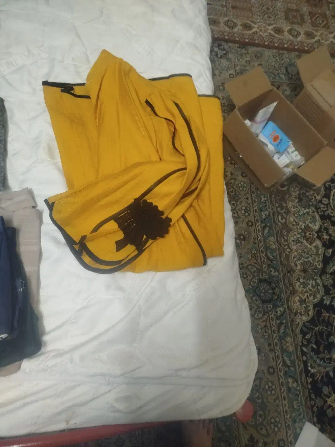 لباس زنانه|لباس|شاهین‌شهر, گزبرخوار|دیوار