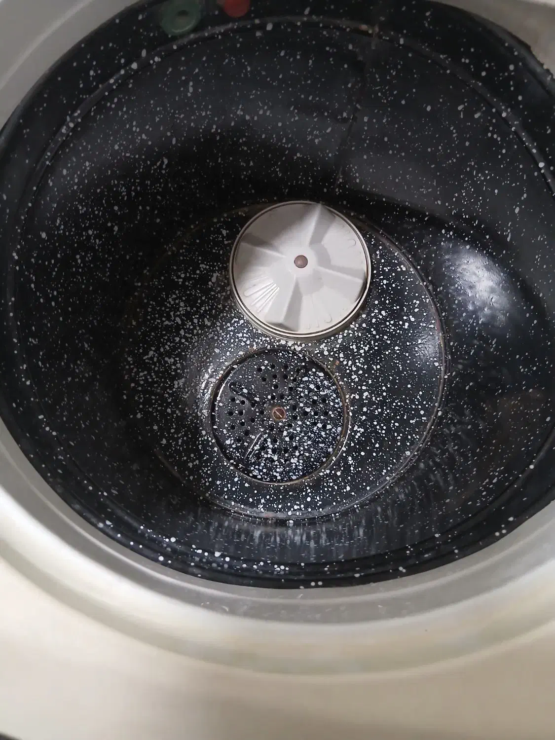 لباس شویی|ماشین لباسشویی و خشک‌کن لباس|قم, شهر قائم|دیوار