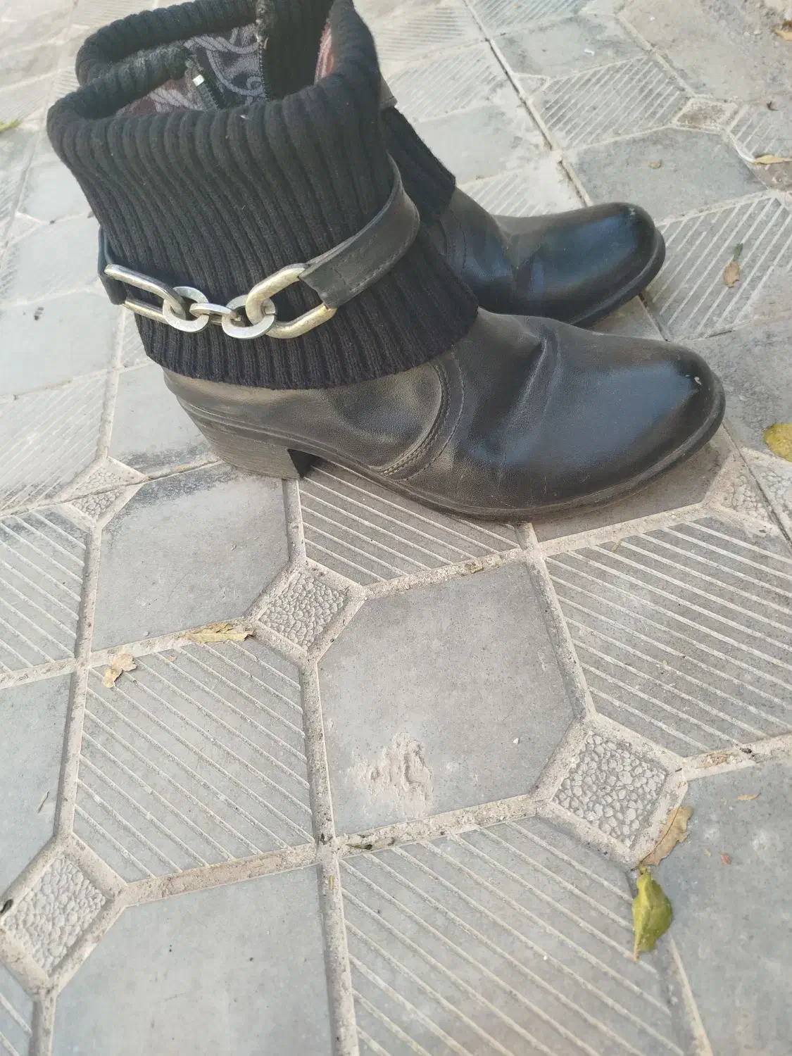 نیم بوت|کیف، کفش، کمربند|تربت جام, جامرود|دیوار