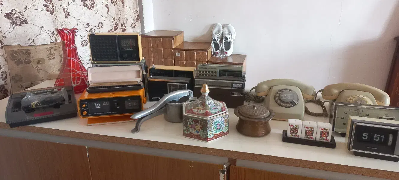 کلکسیونی|کلکسیون اشیاء عتیقه|قرچک, میرزائی شمالی|دیوار