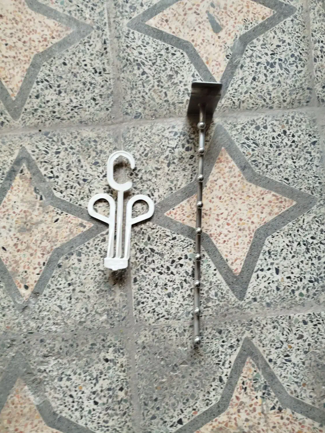 تیله رگال فلزی آویز کفش مغازه|فروشگاه و مغازه|گرگان, |دیوار