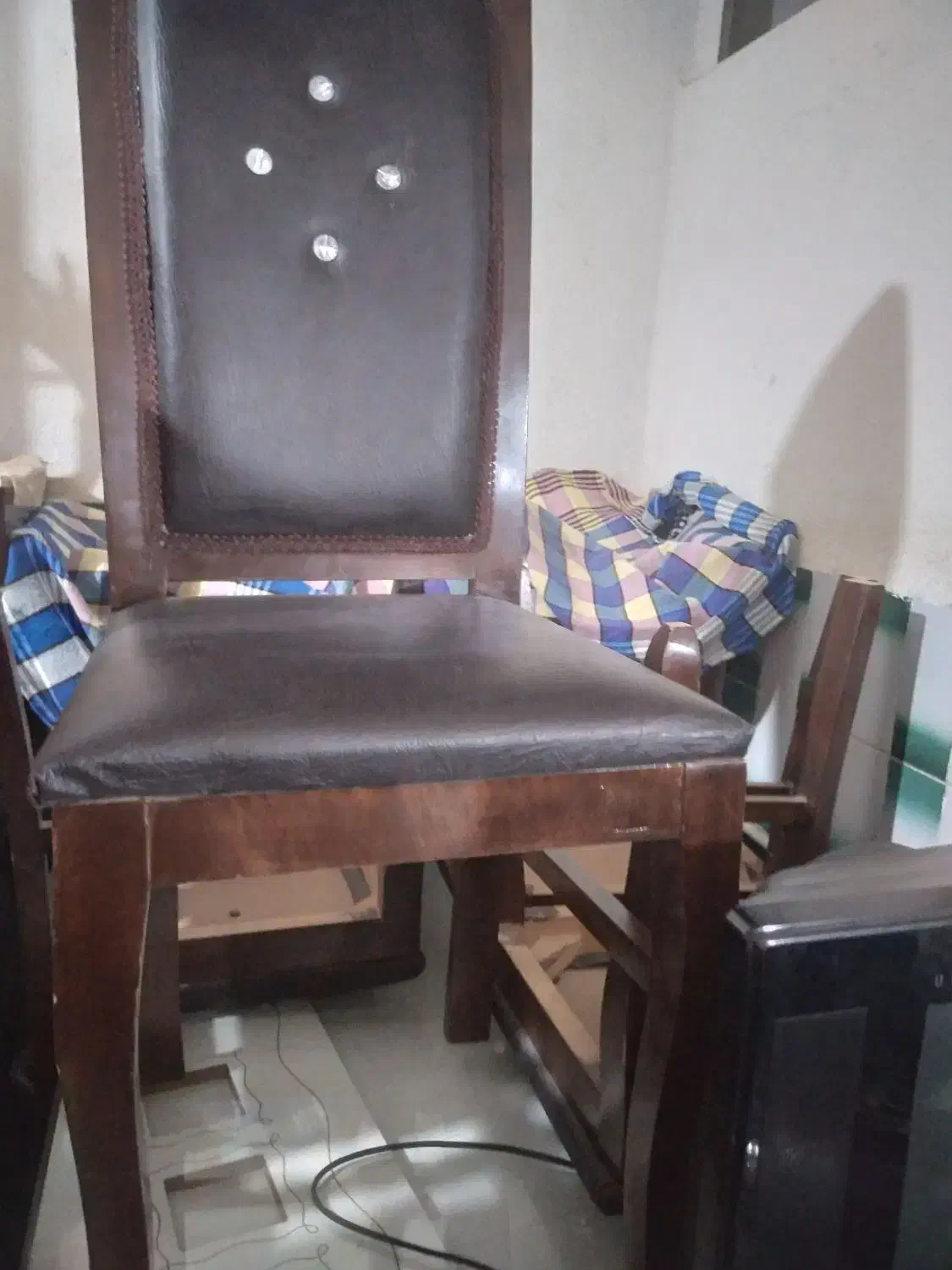 میز غذا خوری|میز و صندلی غذاخوری|ارومیه, |دیوار