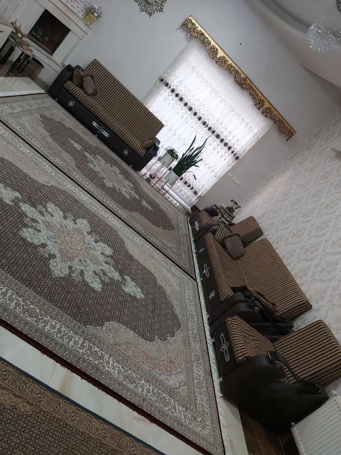 مبل ۹ نفره تخت خواب شو|مبلمان خانگی و میز عسلی|مشگین شهر, |دیوار