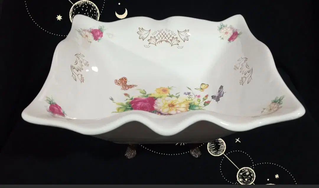 ظروف گلدار شیک به مناسبت روز مادر|ظروف سرو و پذیرایی|کرمان, |دیوار