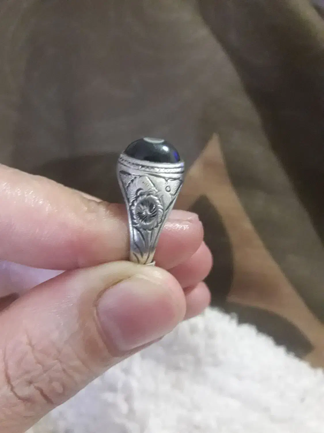 انگشتر|جواهرات|زرندیه, |دیوار