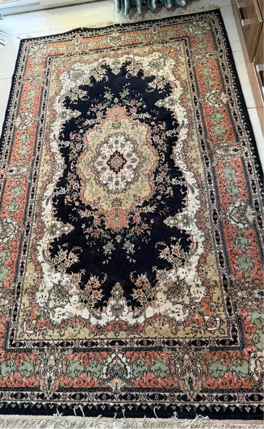 فرش تمیز با طرحی زیبا|فرش|رشت, گلسار|دیوار