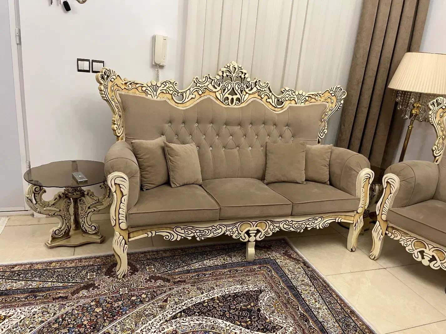 مبل سلطنتی|مبلمان خانگی و میز عسلی|محمدشهر, عباس آباد|دیوار