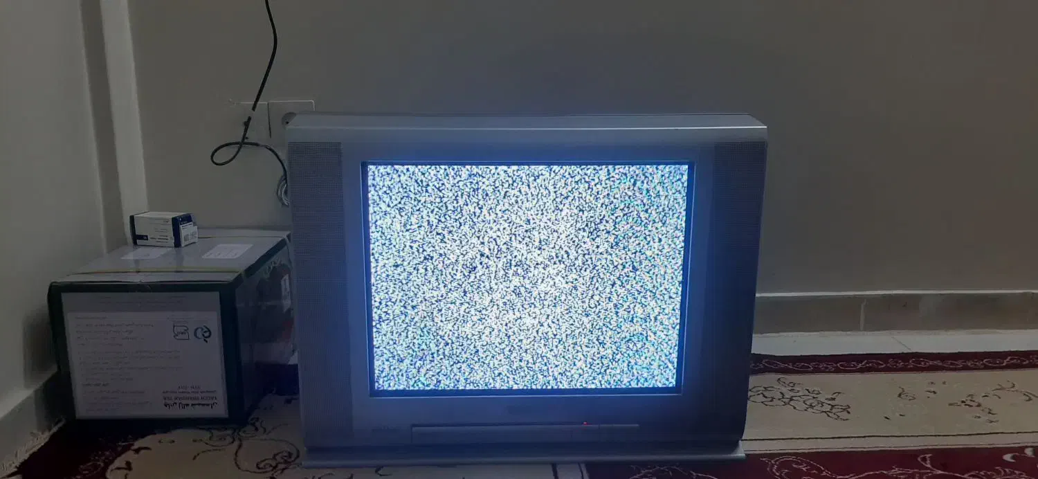 تلویزیون قدیمی|تلویزیون و پروژکتور|تهران, آهنگ|دیوار