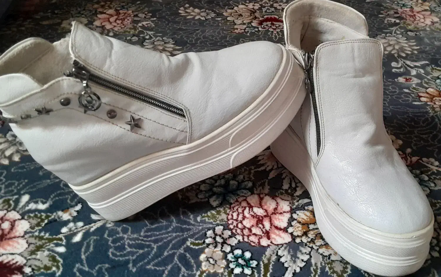 کفش نیم پوت سفید کار کرد چرم|کیف، کفش، کمربند|کاشان, الغدیر|دیوار