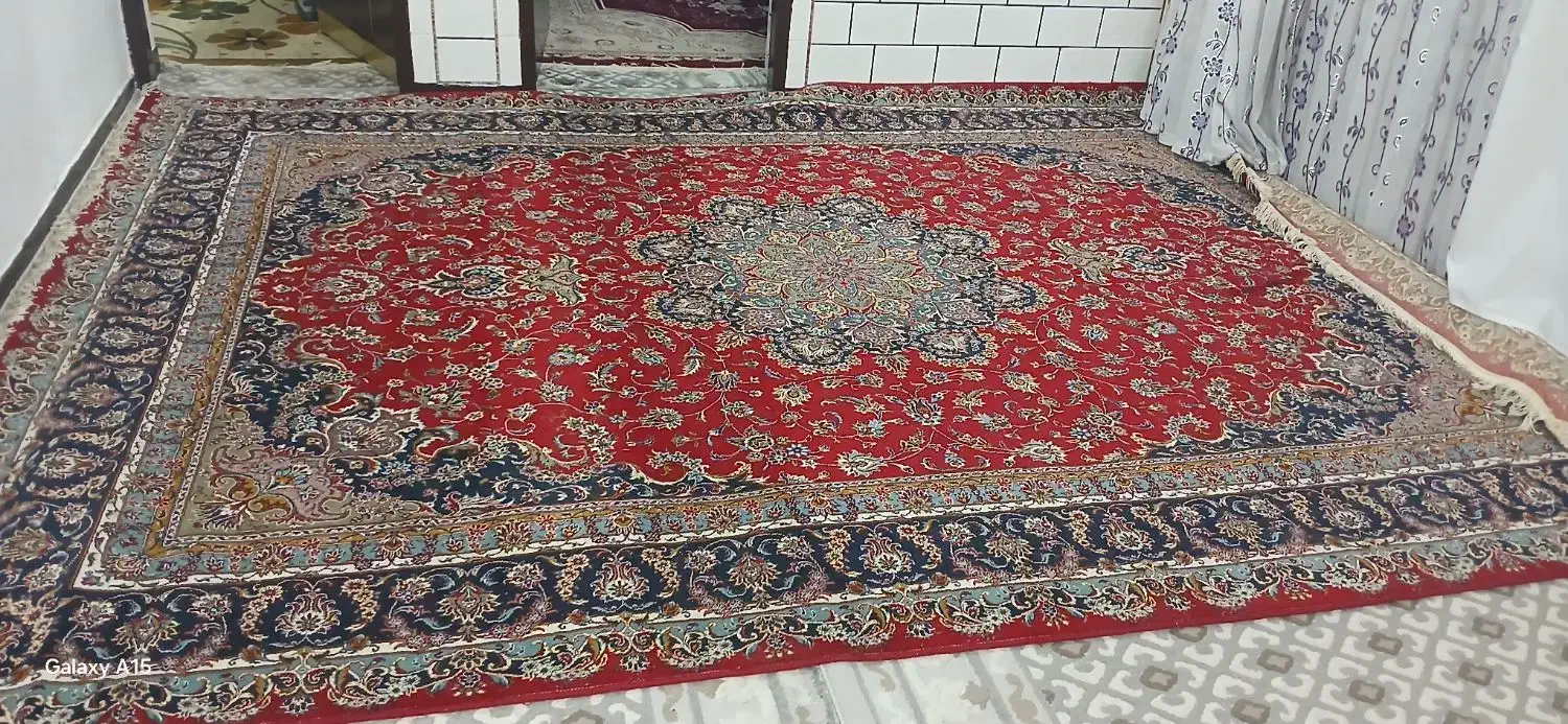 قالی ۳×۴بدون خرابی وزدگی|فرش|دزفول, |دیوار