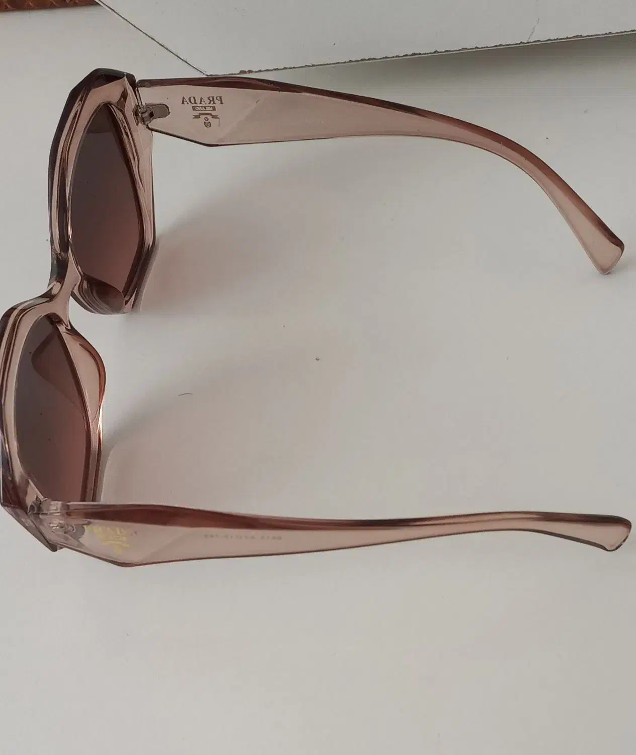 عینک آفتابی زنانه در حد نو|زیورآلات و اکسسوری|اصفهان, عسگریه|دیوار