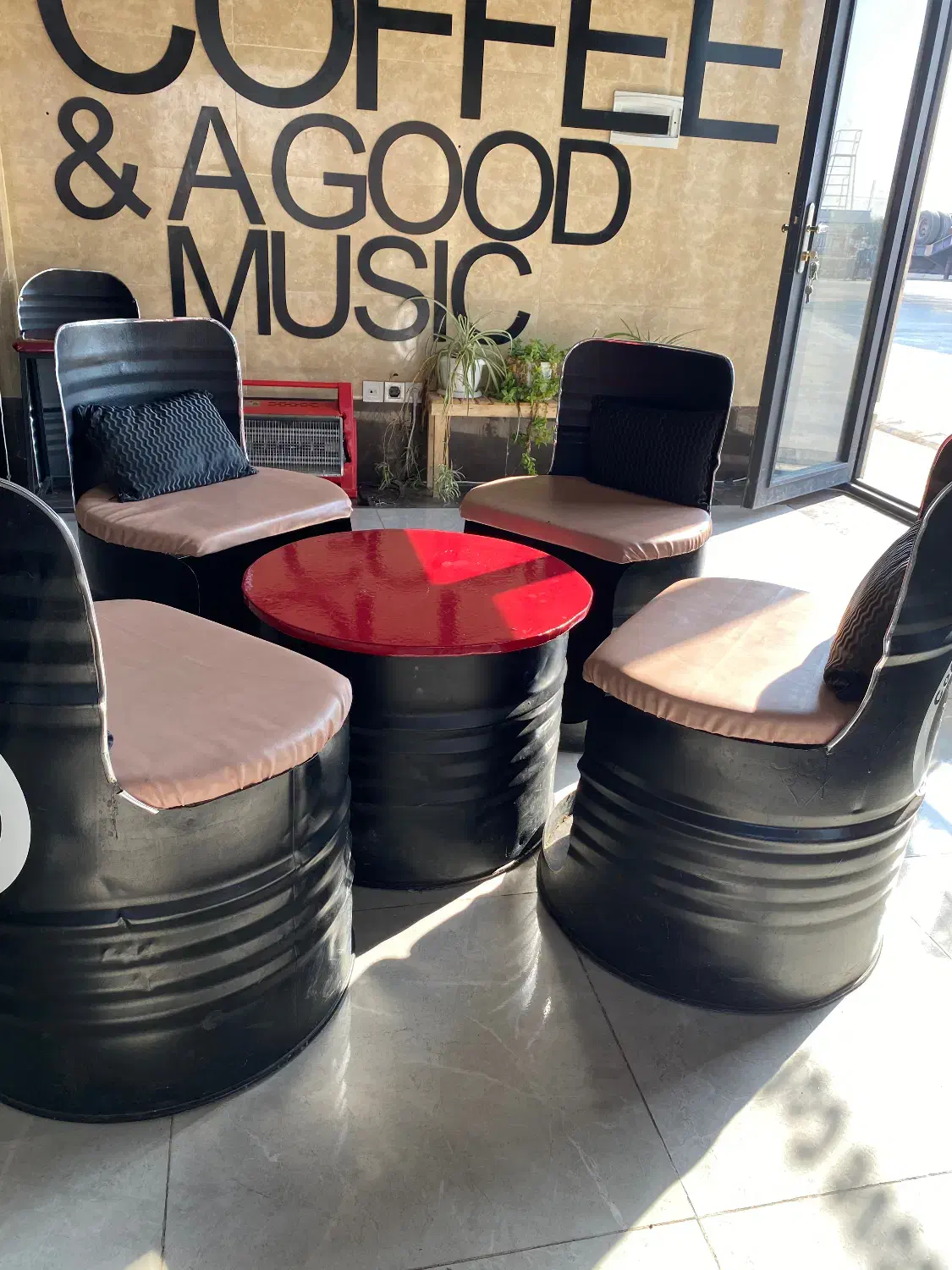 میز و صندلی کافه|کافیشاپ و رستوران|رامند, |دیوار