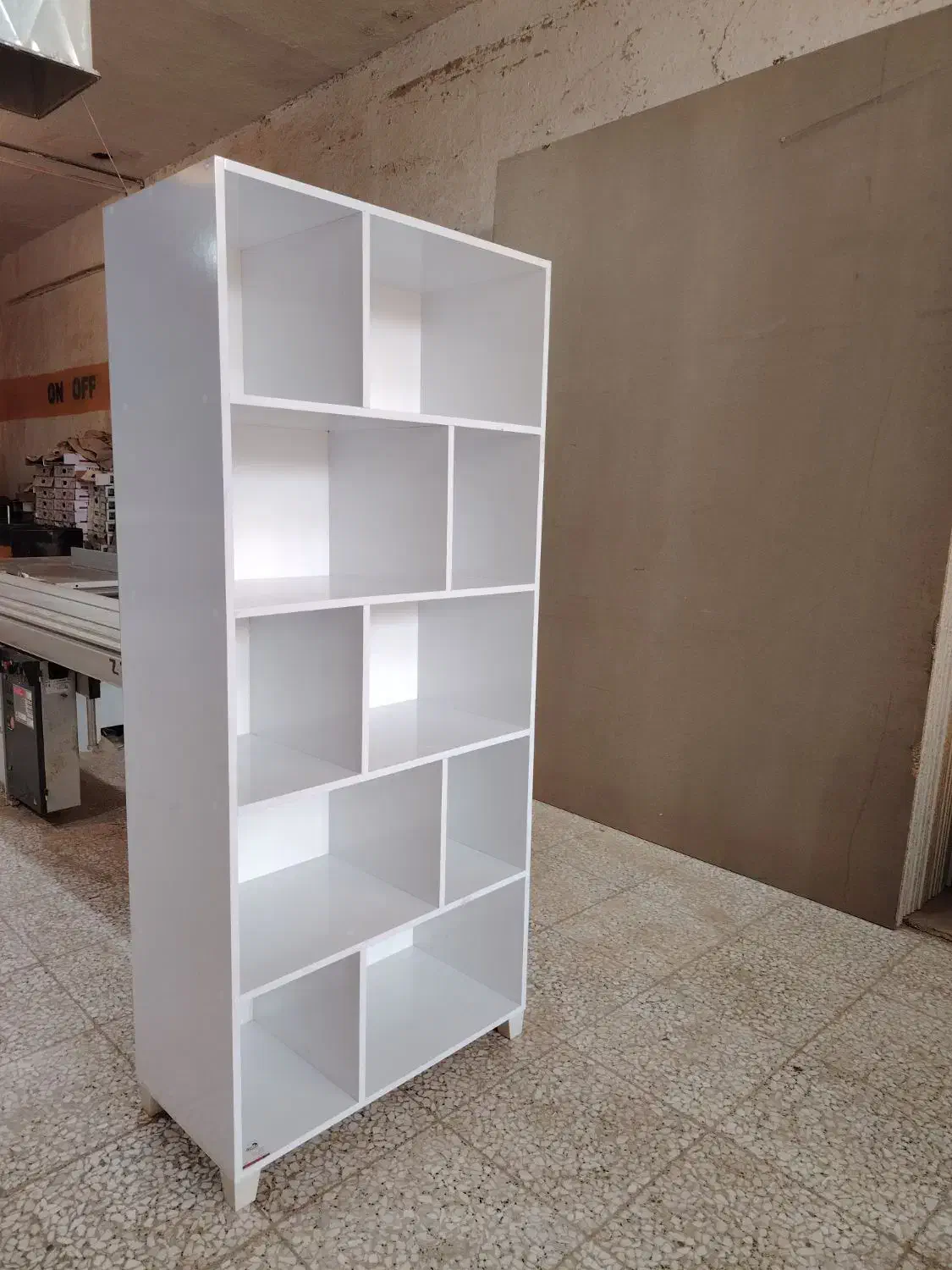 کتابخانه /جاکتابی/ویترین|کتابخانه، شلف، قفسه‌های دیواری|اصفهان, فجر|دیوار