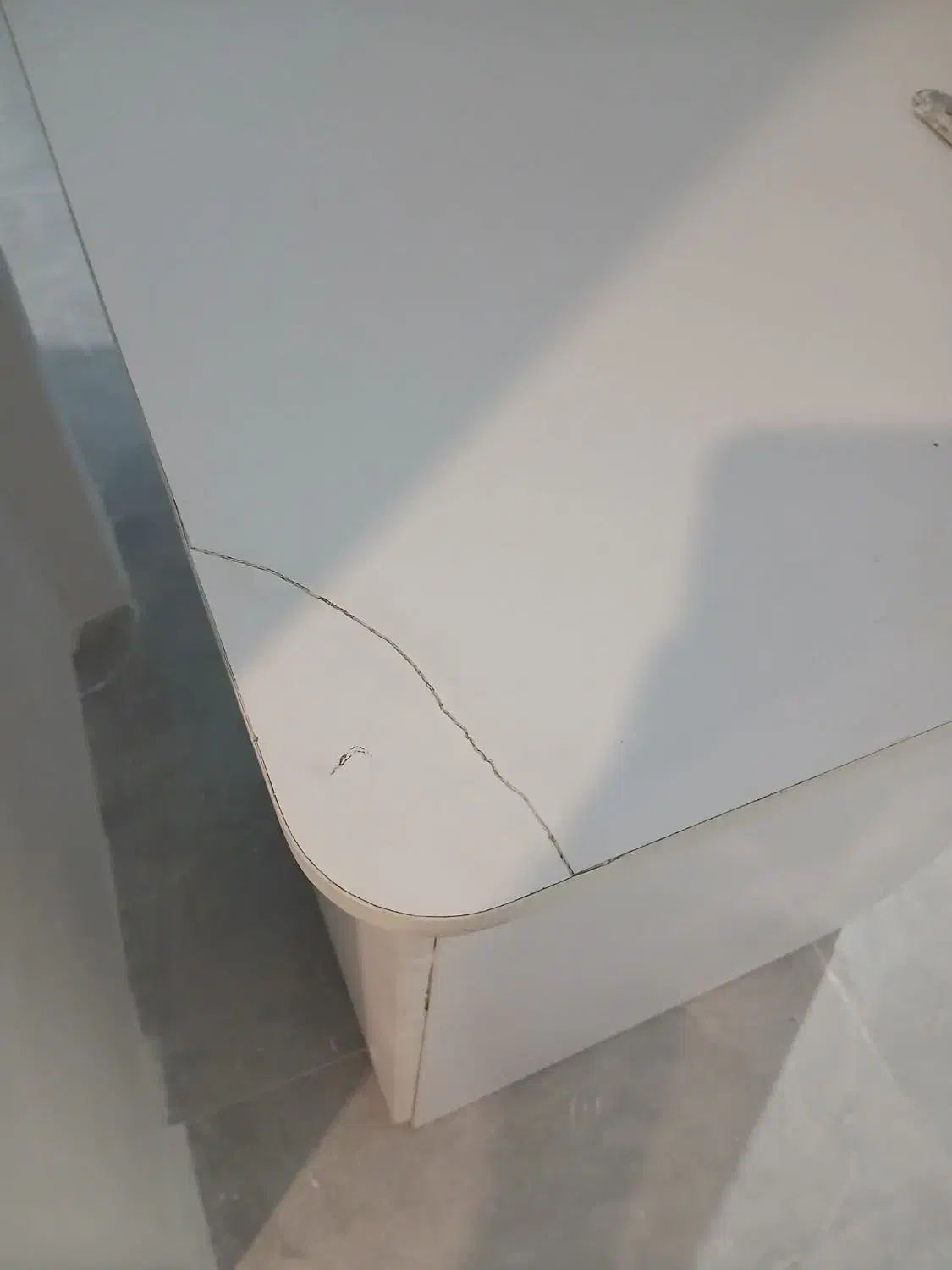 میز تحریر|میز تحریر و کامپیوتر|گلبهار, شهر جدید گلبهار|دیوار