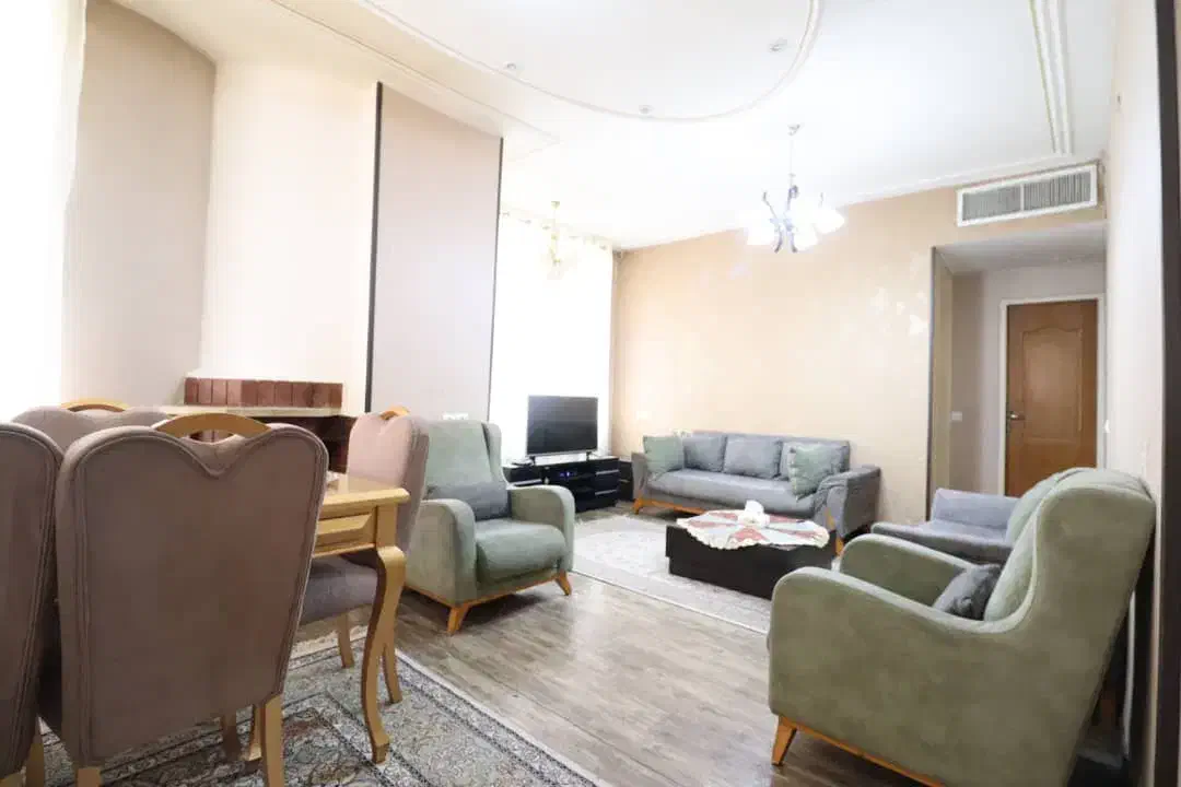 دو خوابه در قصردشت مبله|اجارهٔ کوتاهمدت آپارتمان و سوئیت|شیراز, میرزاکوچک خان|دیوار