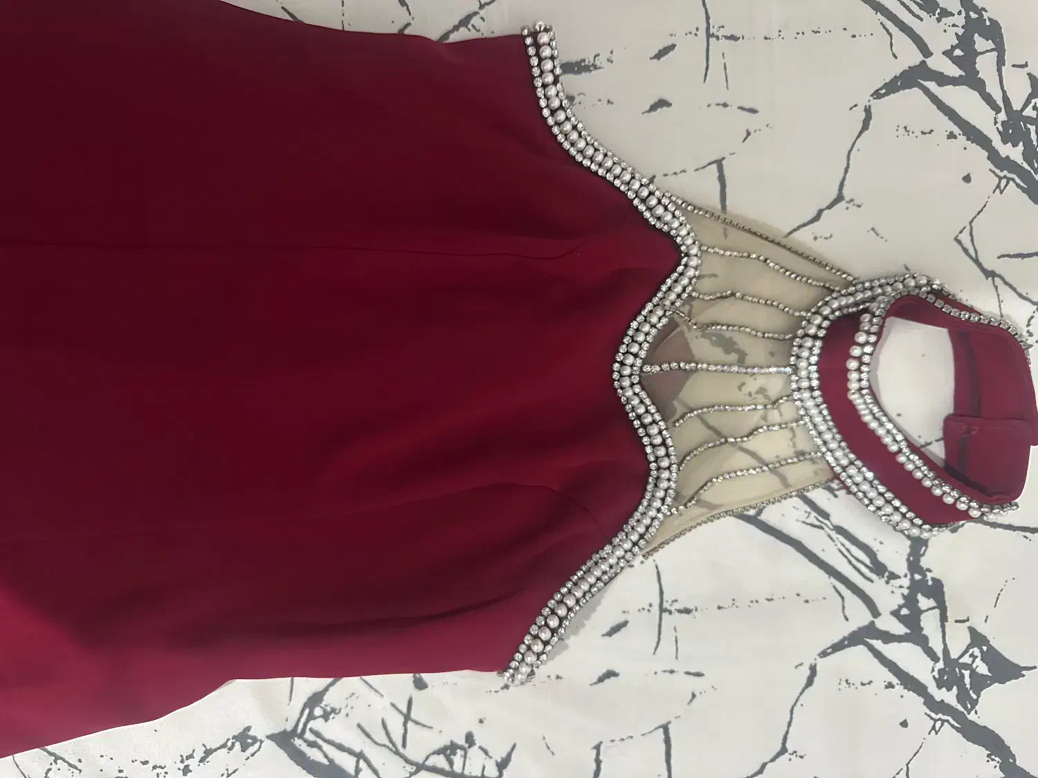 لباس یلدایی|لباس|گلبهار, شهر جدید گلبهار|دیوار