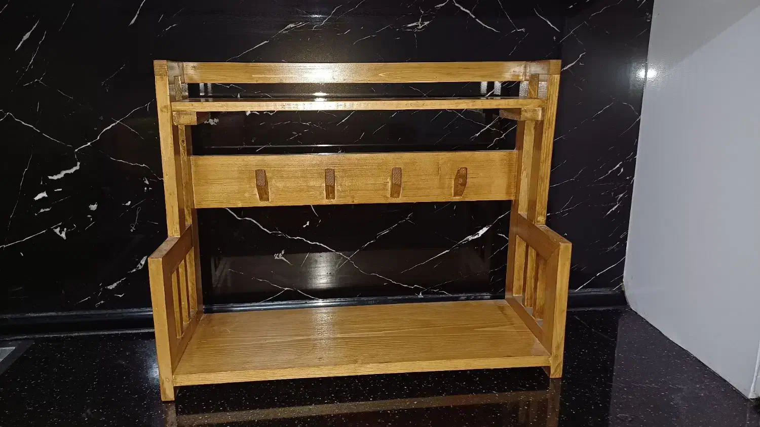 استند چوبی|آبچکان و نظمدهنده ظروف|نیشابور, امین اسلامی|دیوار