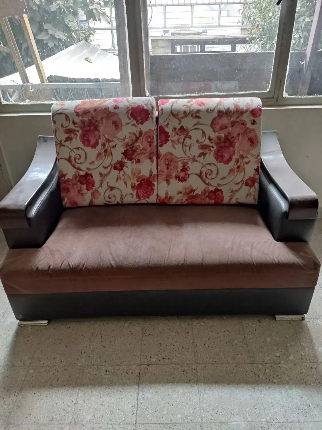 مبل هفت نفره|مبلمان خانگی و میز عسلی|تهران, شهرک فردوس (حسینی)|دیوار