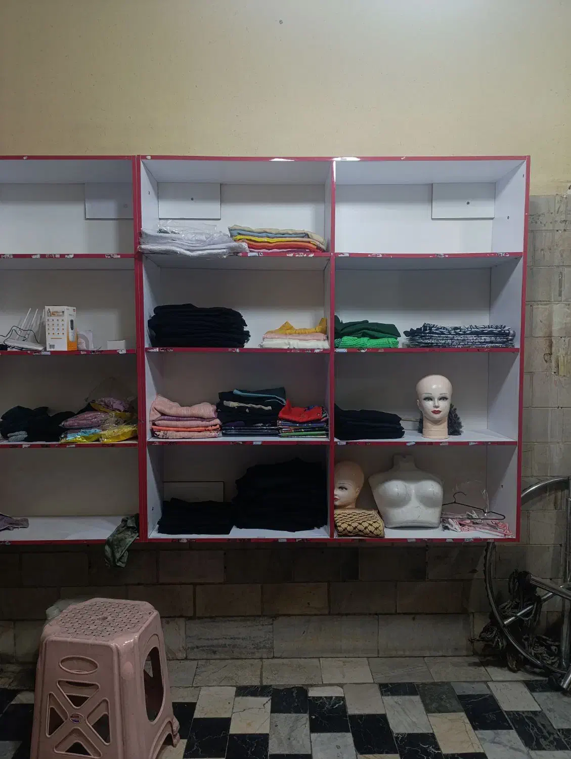 ویترین وقفسه ومیز کاملا سالم|فروشگاه و مغازه|قدس, شهر‌قدس|دیوار