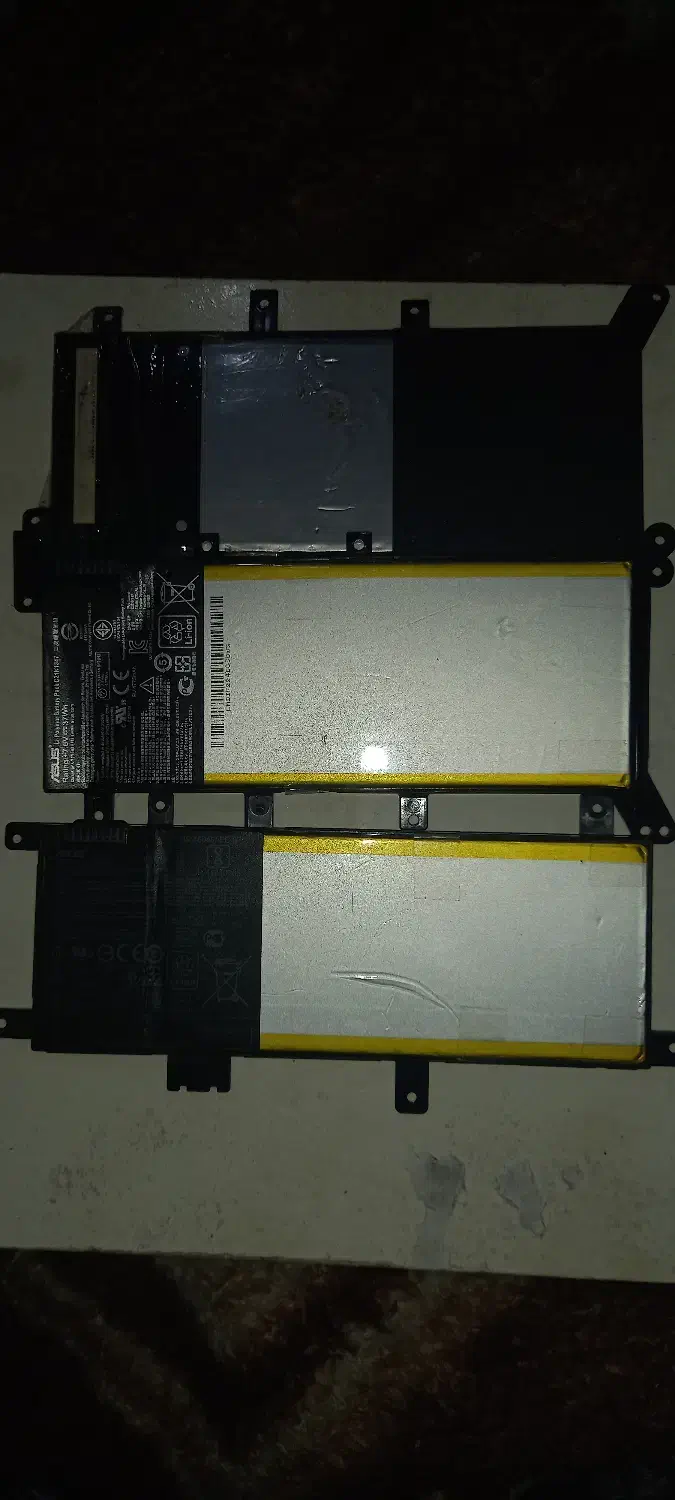 باطری لپ تاپ و شارژر لپ تاپ و ال سی دی و برد باطری|قطعات و لوازم جانبی رایانه|نجف‌آباد, ویلاشهر|دیوار