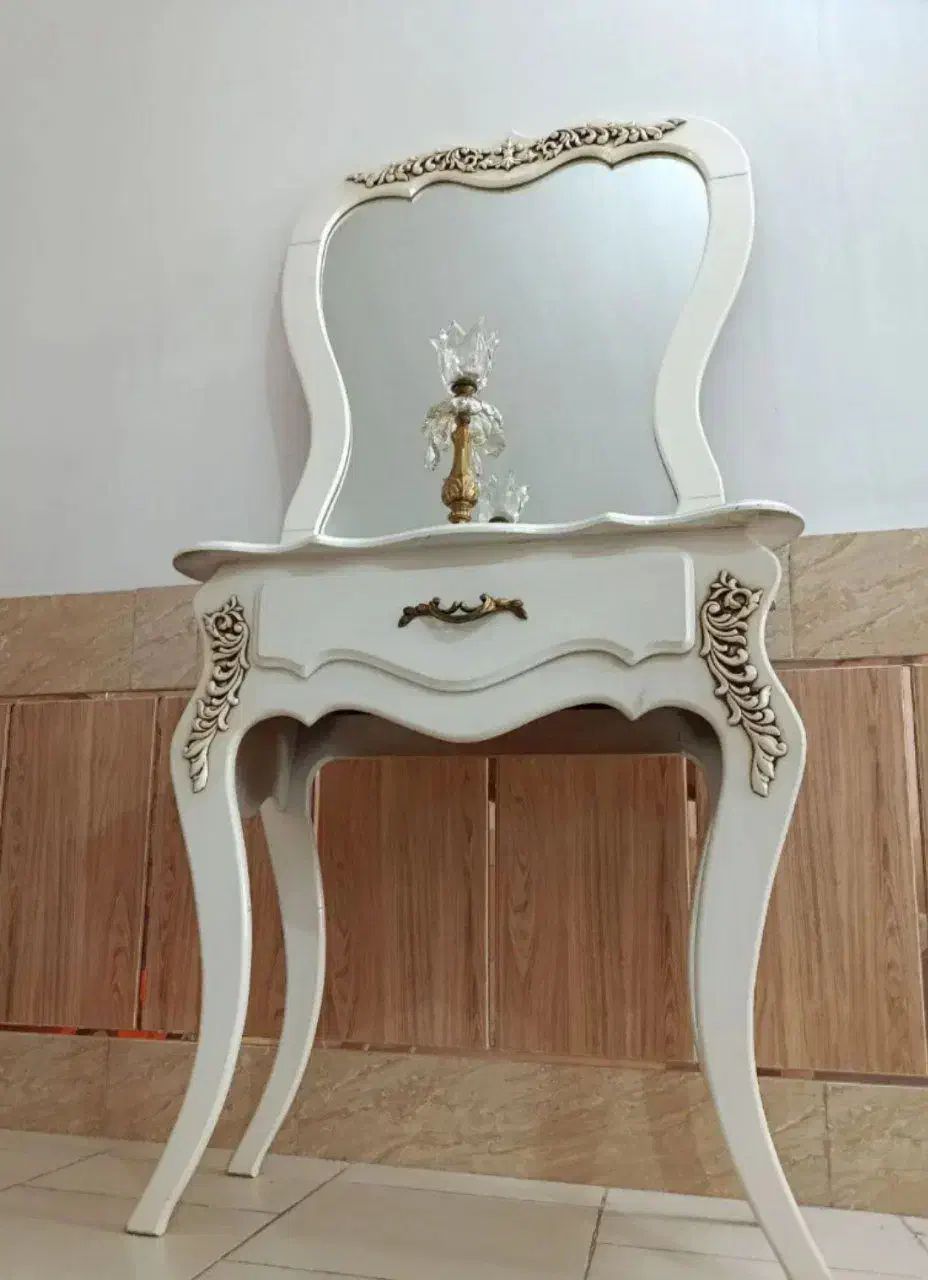 آینه و کنسول|بوفه، ویترین، کنسول|زاهدان, |دیوار