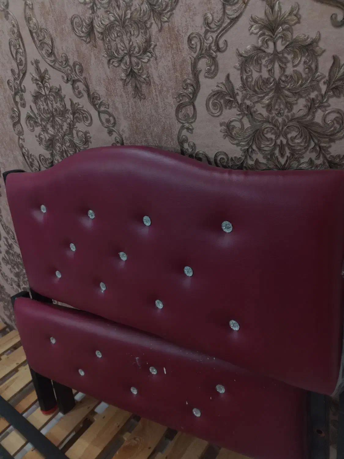 تخت و کفی تخت|تخت و صندلی بچه|مشهد, انقلاب|دیوار