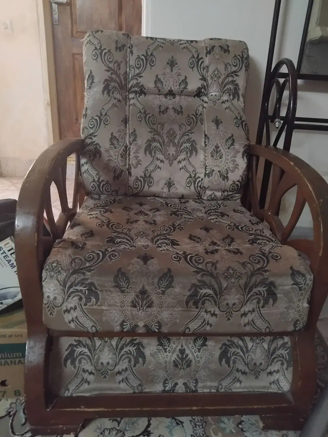 مبل|مبلمان خانگی و میز عسلی|سمنان, |دیوار