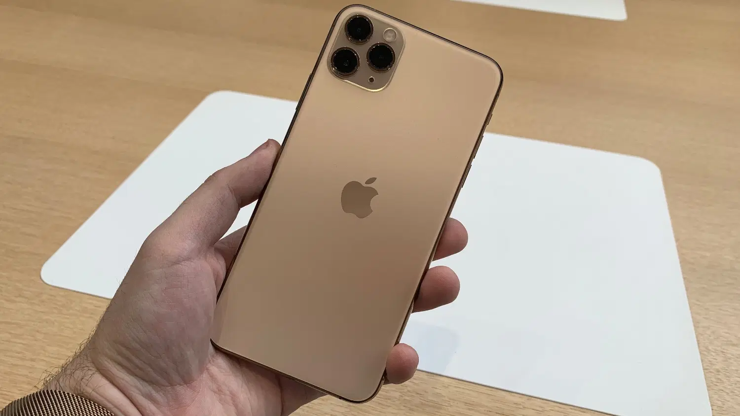 11 pro max|موبایل|مشهد, بهشت|دیوار