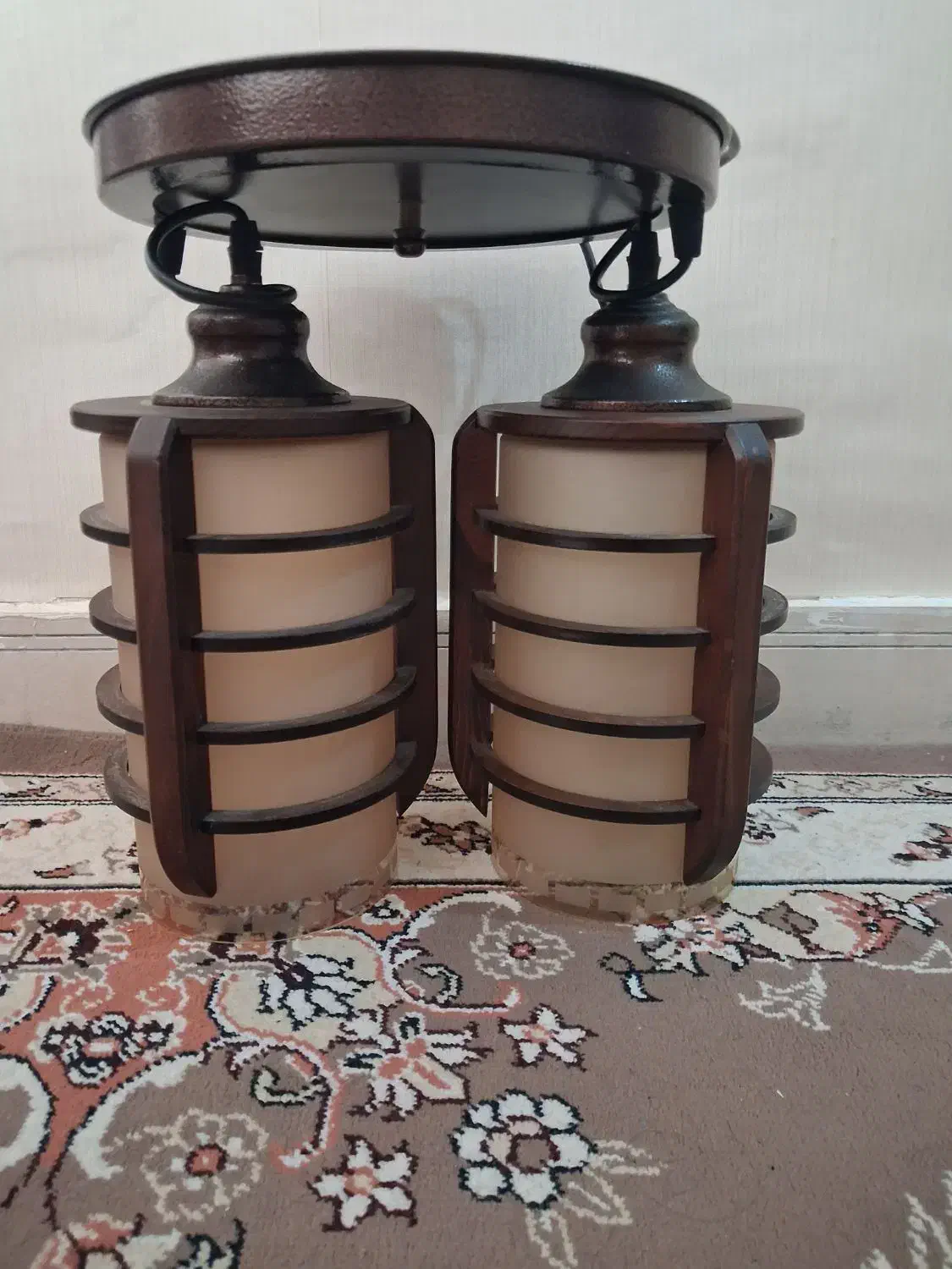 لوستر دو شاخه چوبی|لوستر و چراغ آویز|اراک, |دیوار