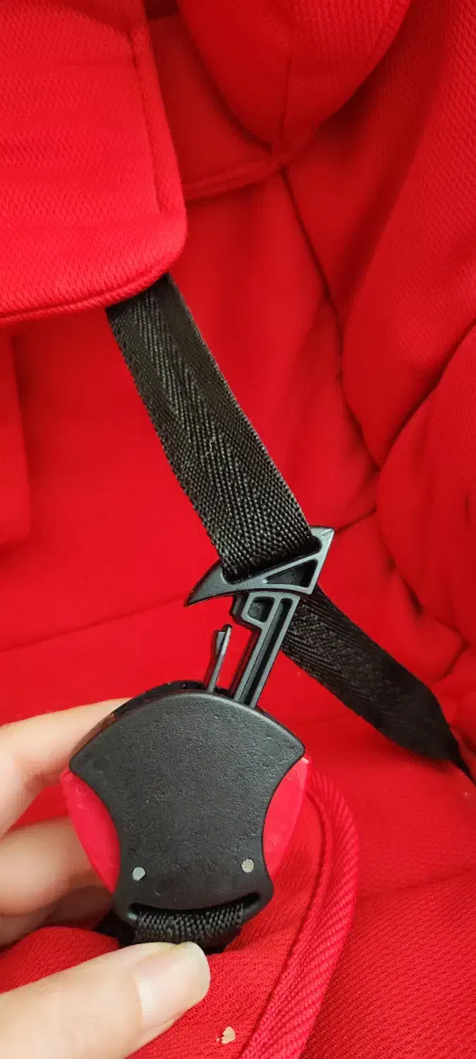 صندلی کودک|تخت و صندلی بچه|اصفهان, شهرک کاوه|دیوار