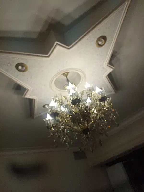 لوستر و ساعت|لوستر و چراغ آویز|رباط‌کریم, رباط‌کریم|دیوار