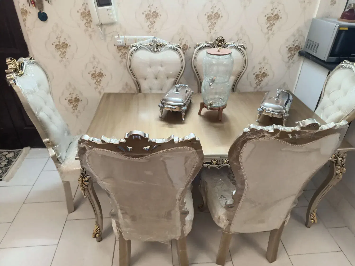 میز ناهار خوری|میز و صندلی غذاخوری|گلپایگان, |دیوار