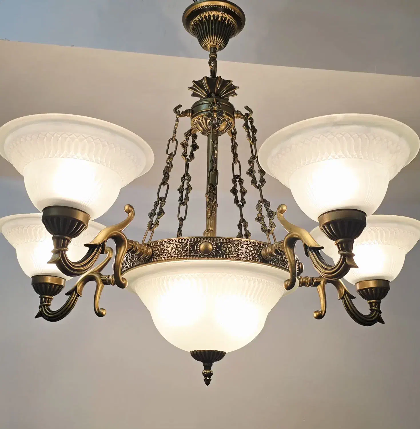 ۳ عدد لوستر ۵ شاخه مجلل و کلاسیک|لوستر و چراغ آویز|تهران, اقدسیه|دیوار