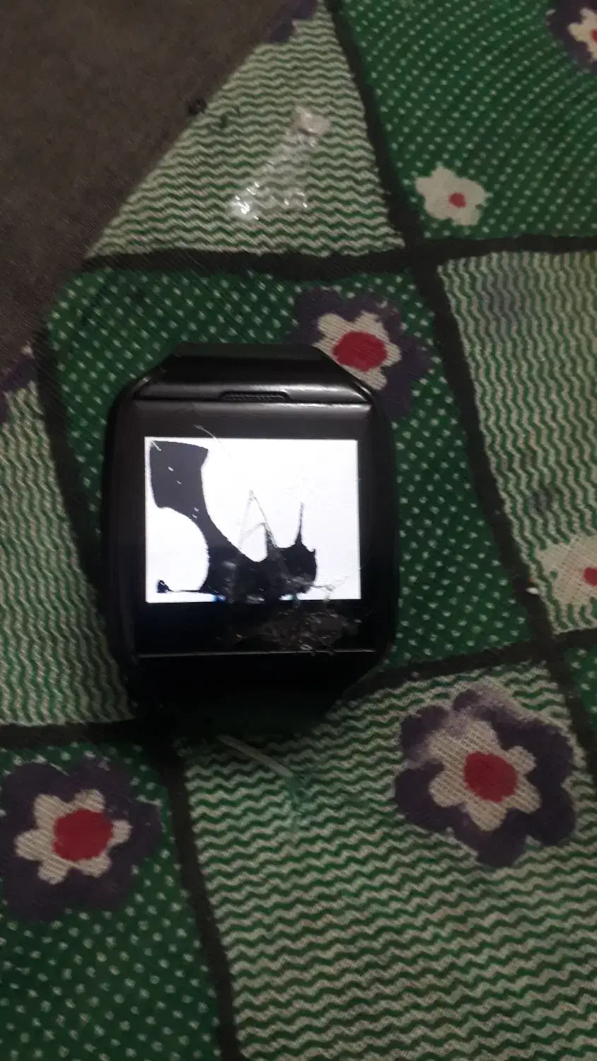 روشن میشه ولی ال سی خرابه و رم میکرو ۶۴|لوازم جانبی موبایل و تبلت|گنبد کاووس, |دیوار