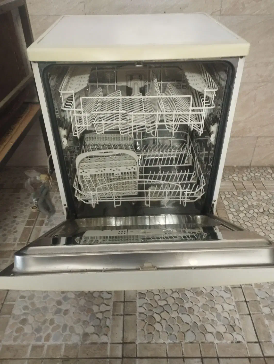 ماشین ظرفشویی برند ریتون ایتالیا|ماشین ظرفشویی|جاجرود, |دیوار