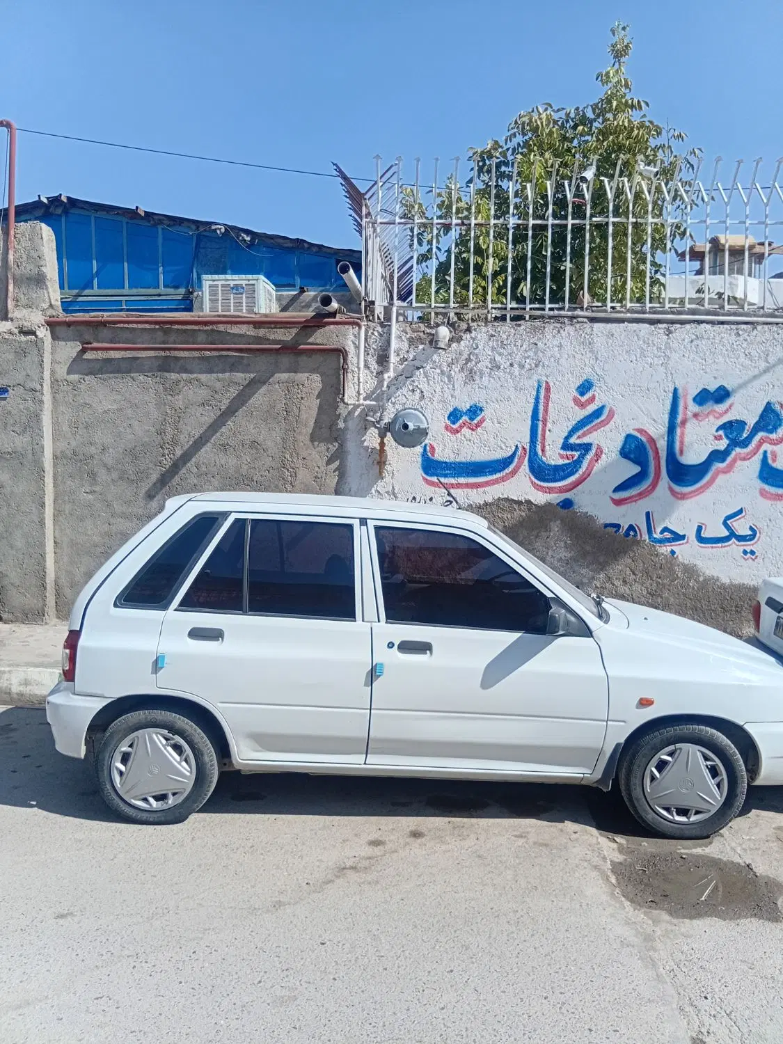 ماشین ۱۱۱ مدل ۹۹ اماده همکاری جهت سرویس ۳نفر|خودرو سواری و وانت|مشهد, ایثارگران|دیوار