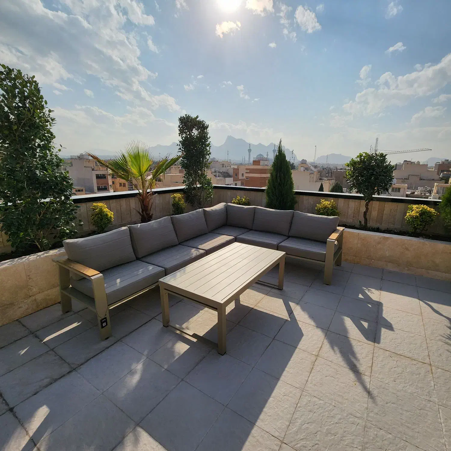 مبلمان ویلایی فلزی ملنو|مبلمان خانگی و میز عسلی|اصفهان, بهارستان|دیوار