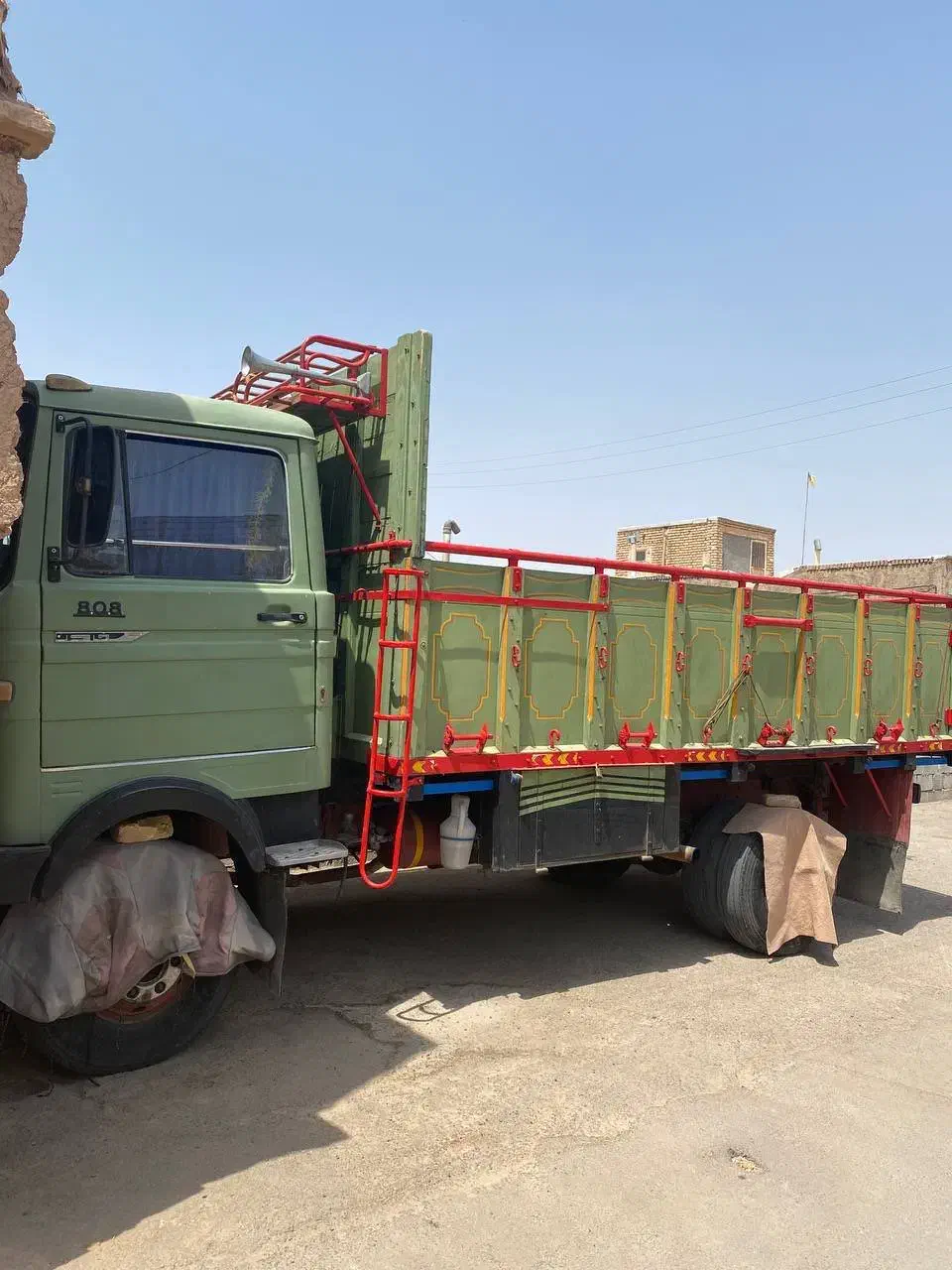 خاور ۸۰۸مدل ۶۲|خودرو سنگین|اردستان, |دیوار