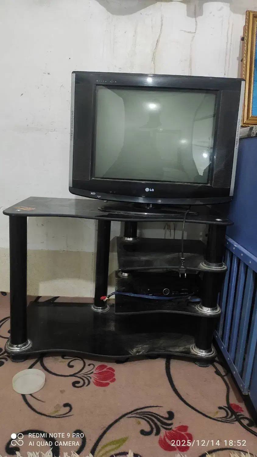 تلویزیون و میز ال جی|تلویزیون و پروژکتور|سبزوار, اسلام آباد|دیوار