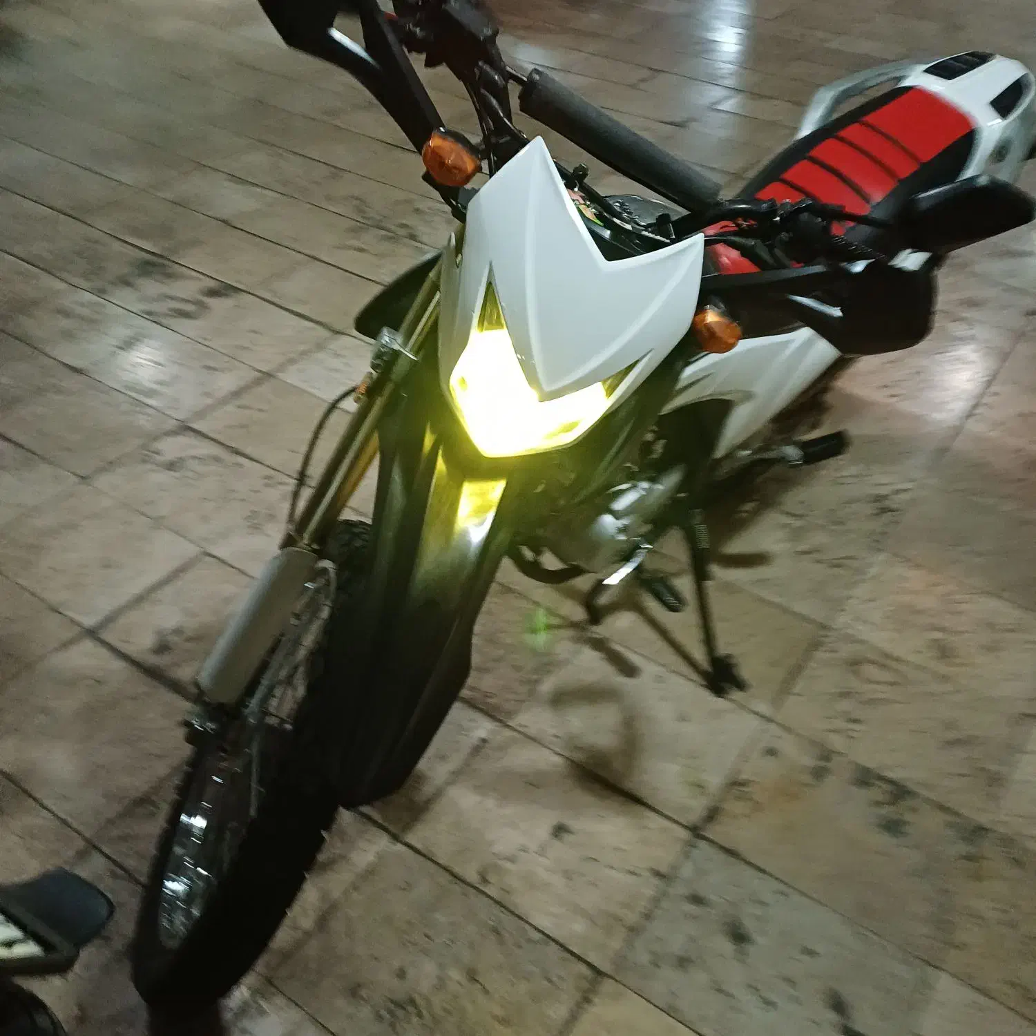 تریل فلات ۲۰۰ پرواز|موتورسیکلت|تهران, بلورسازی|دیوار