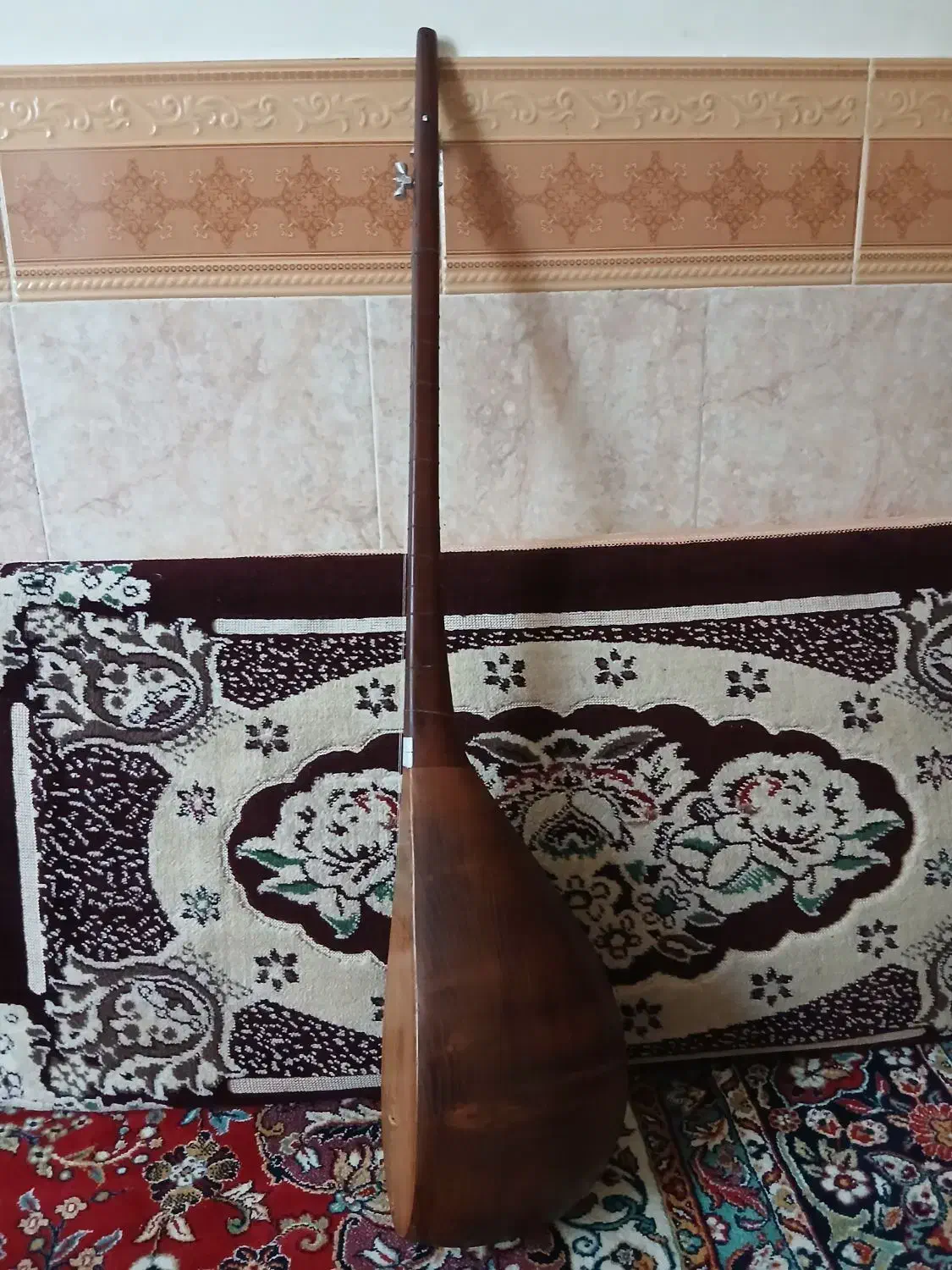 دوتار فروشی..|سازهای سنتی|اسفراین, |دیوار