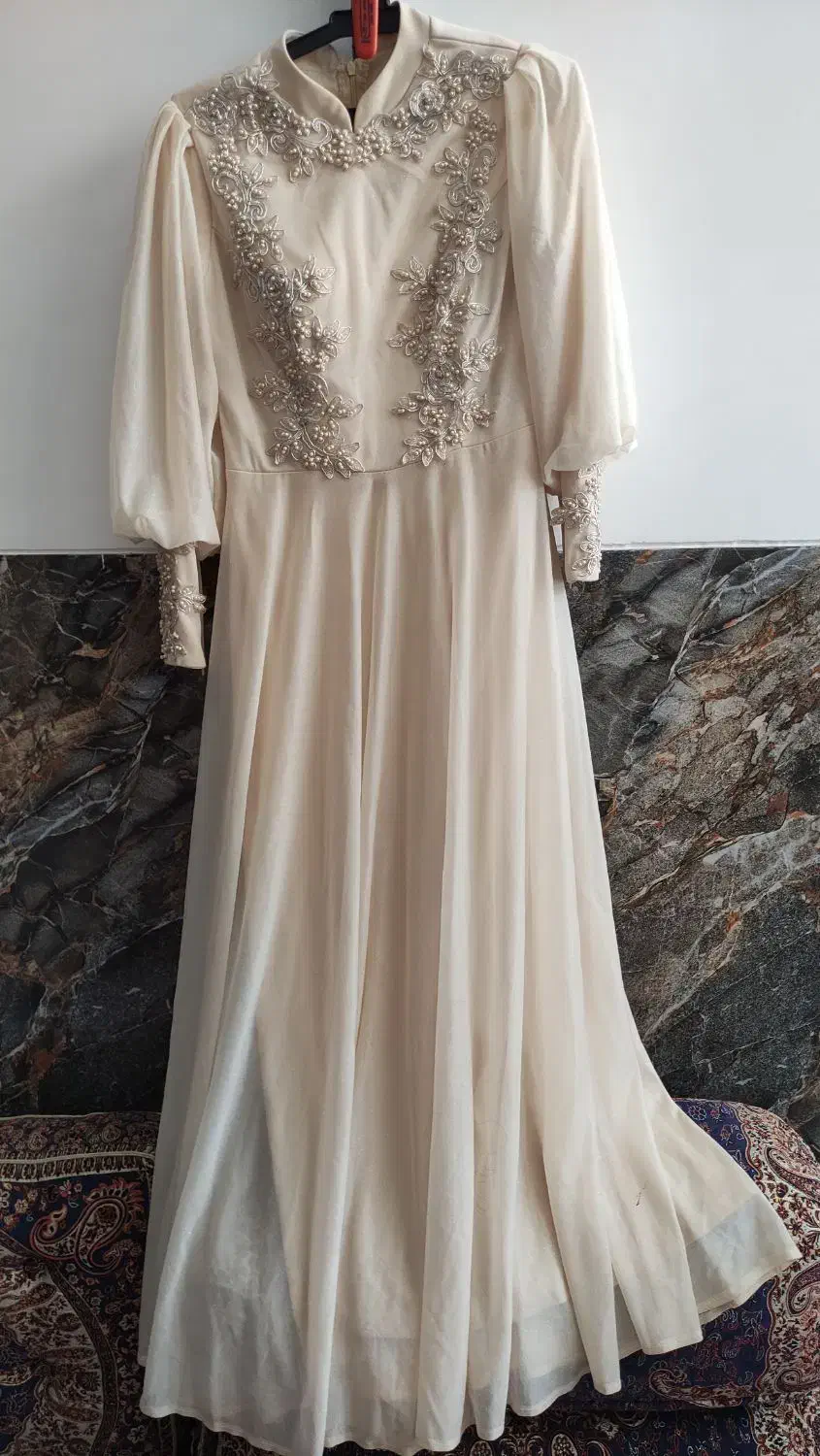 لباس مجلسی|لباس|یزد, |دیوار